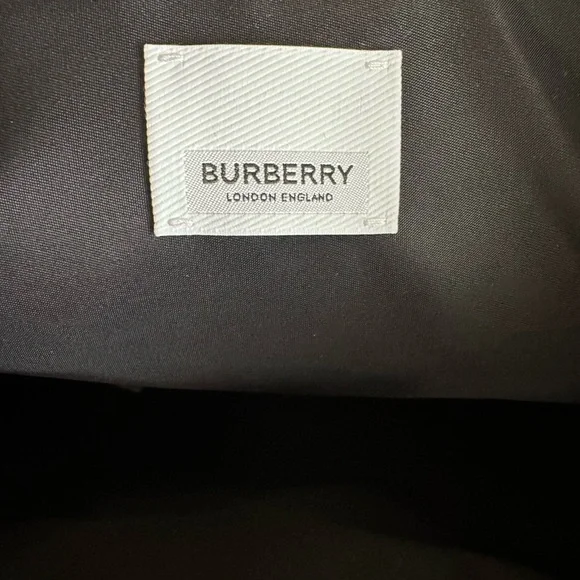 SOLD Auth Burberry Limited Edition London Tote Bag NEW - Picture 9 of 16